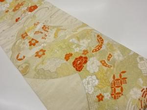 草花に蝶・古典柄模様織出し袋帯
